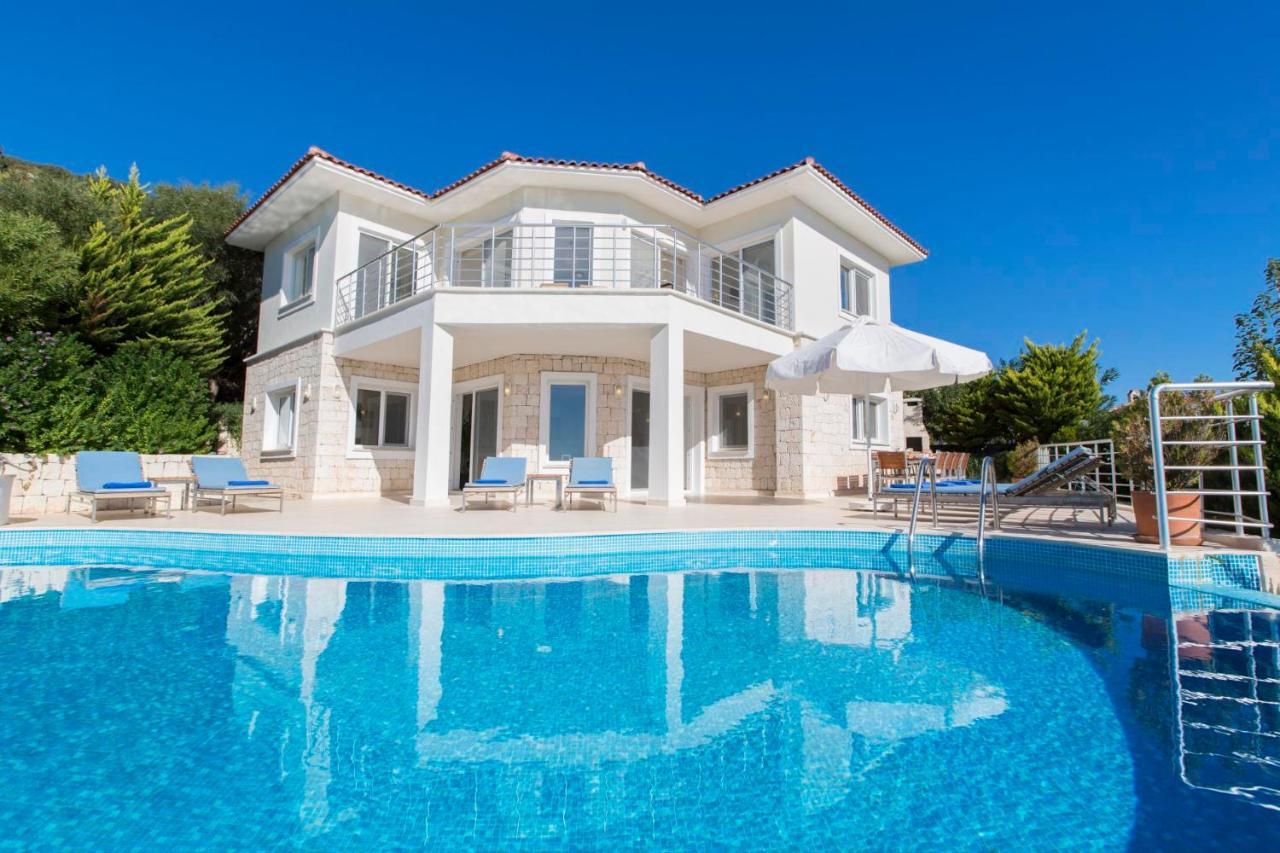 Iskenderun Villa Sleeps 10 With Pool And Air Con Yenikoy  Экстерьер фото